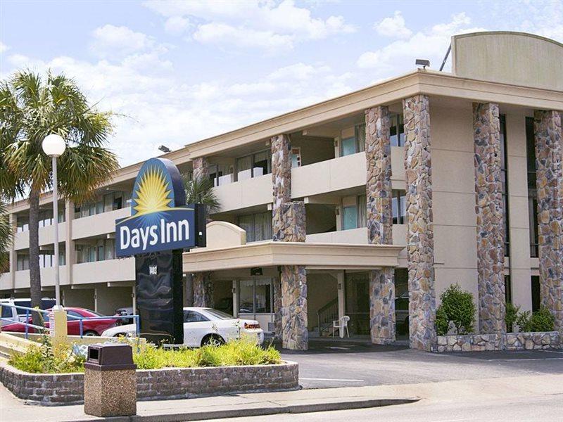 Days Inn By Wyndham Myrtle Beach-Beach Front Exterior foto